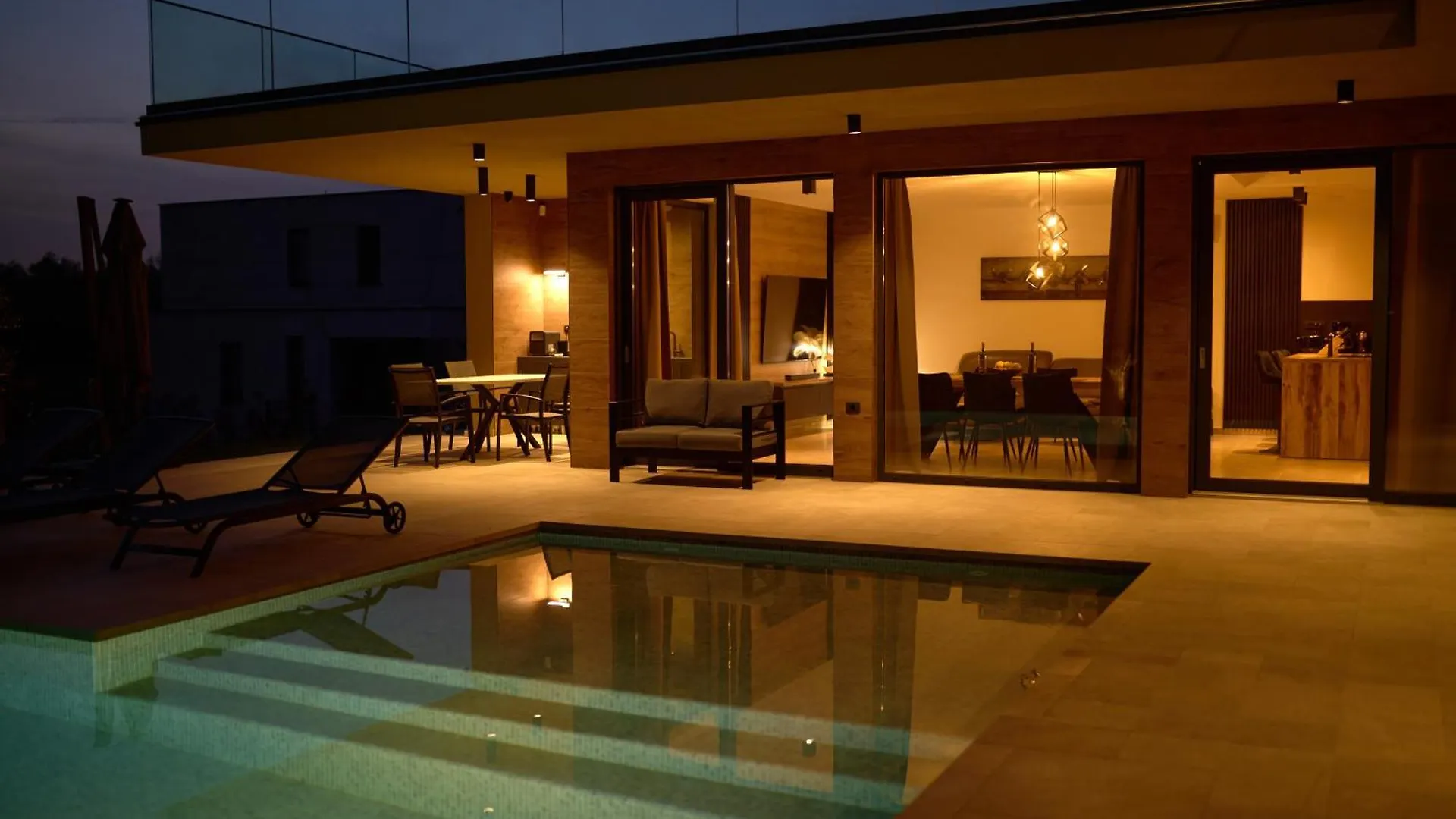 Villa Elvita Exklusive Luxusvilla Bokordići クロアチア